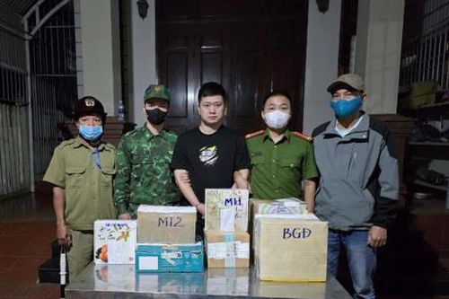 Xây dựng phòng tuyến nhân dân vững chắc ở cửa khẩu biên giới