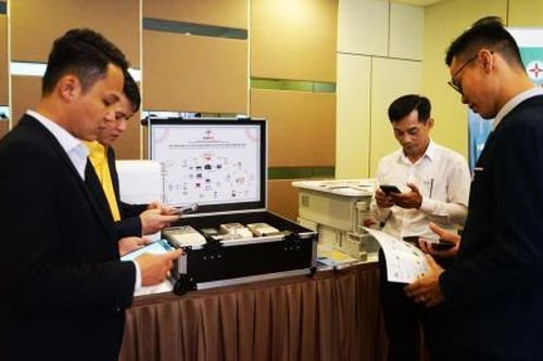 Chia sẻ về những giải pháp chuyển đổi xanh, chuyển đổi số để ứng dụng và phát triển năng lượng sạch