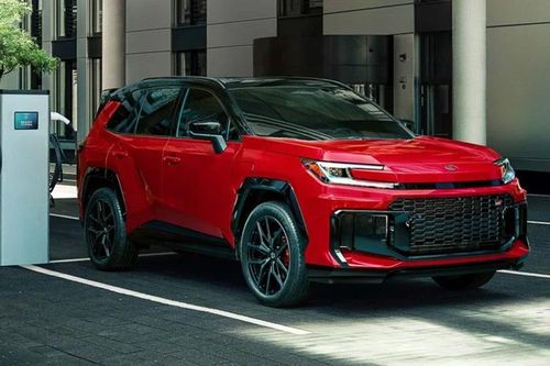 Toyota RAV4 GR Sport 2026 mạnh hơn xe thể thao 'thứ thiệt'