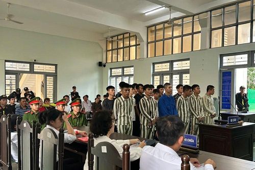18 bị cáo lĩnh 33 năm tù vì gây rối ở Phan Thiết
