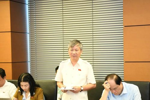 Lãng phí ngay từ 'mâm cơm liên hoan trị giá vài tạ thóc'