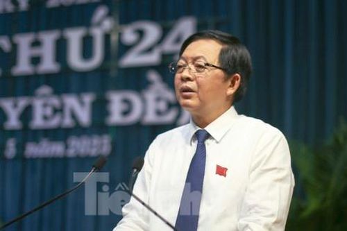 Bí thư Bình Định: 'Cán bộ lãnh đạo không đủ năng lực, điều kiện để đáp ứng công việc thì tự đào thải'