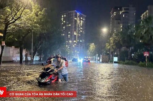 Thành phố Vũng Tàu ngập sâu do mưa lớn