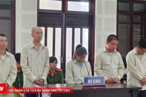 Bán ma túy để có tiền tiêu xài, 5 bị cáo lĩnh án