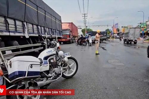 Người phụ nữ bị xe ben cuốn vào gầm tử vong