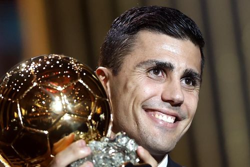 Real Madrid muốn mua Rodri thay Modric