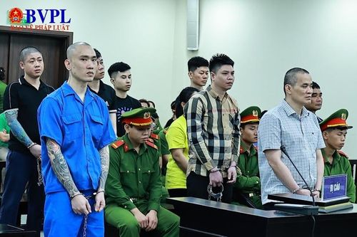 Vụ dùng ôtô biển xanh chở ma túy: Cựu cán bộ Công an phường quanh co chối tội