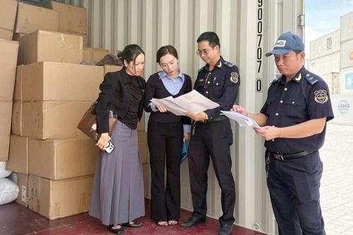 Phát hiện gần 11 tấn hàng hóa giả nhãn hiệu, không nguồn gốc, trị giá hơn 17 tỉ đồng