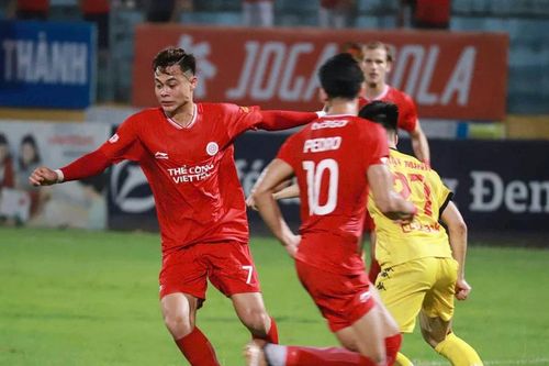 Thể Công và Hải Phòng chia điểm trong trận cầu với 4 bàn thắng trên sân Hàng Đẫy
