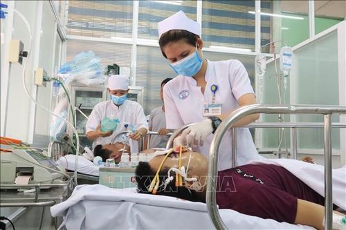 Khi điều dưỡng biết lắng nghe, hỗ trợ tinh thần người bệnh
