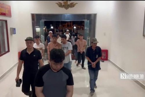 Quảng Ngãi: Bắt 29 đối tượng đang chơi xóc đĩa trong đám tang