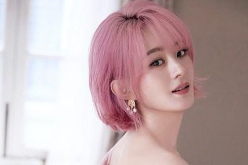 Triệu Lệ Dĩnh 'nổi điên' giữa đêm, khiến mạng xã hội dậy sóng