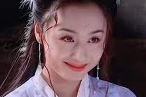Mỹ nhân phim Ô Long thiên tử mắc ung thư, hối hận vì tham việc