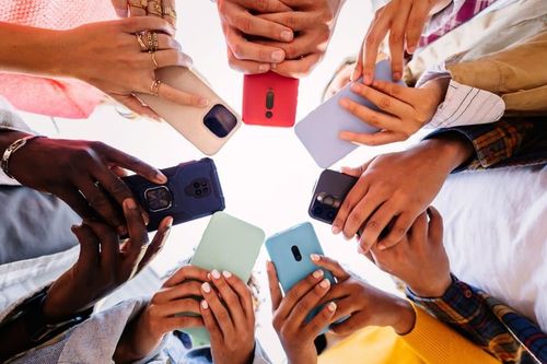 Tin công nghệ 23/5: Mỹ bác quyền tự do phát ngôn của chatbot; ông Trump tổ chức tiệc tiền mã hóa