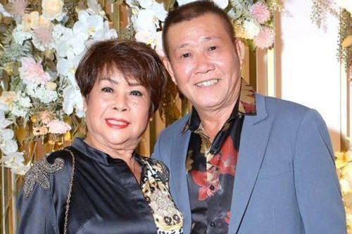 Nghẹn lòng trước hình ảnh nghệ sĩ Vũ Thanh ở tang lễ vợ