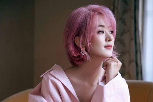 Triệu Lệ Dĩnh có quyết định táo bạo giữa tin đồn hẹn hò đạo diễn nổi tiếng
