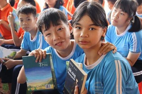Gieo mầm văn hóa đọc cho trẻ em vùng sâu, vùng xa