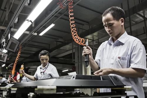 Ấn Độ vẫn 'còn xanh' để thay thế Trung Quốc, Apple tiến thoái lưỡng nan