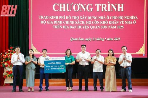 40 hộ khó khăn của huyện Quan Sơn được hỗ trợ kinh phí xây dựng nhà ở theo Chỉ thị 22