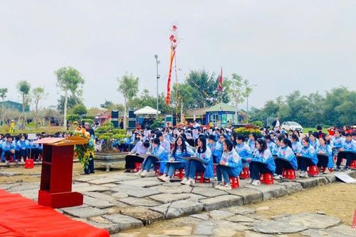 Tổ chức cuộc thi Rung chuông vàng năm thứ 3 với chủ đề: 'Thành Nhà Hồ - 10 năm kinh đô, 2 vương triều, 1 điểm đến'