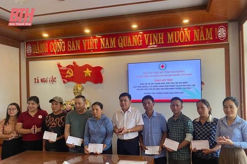 Hội Chữ thập đỏ tỉnh trao hỗ trợ sinh kế và xây nhà ở cho ngư dân nghèo