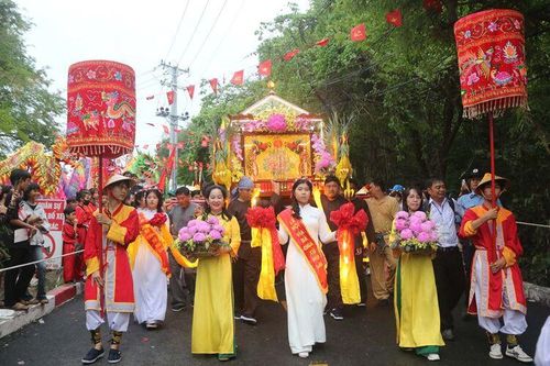 Lễ hội kết nối tâm thức cộng đồng