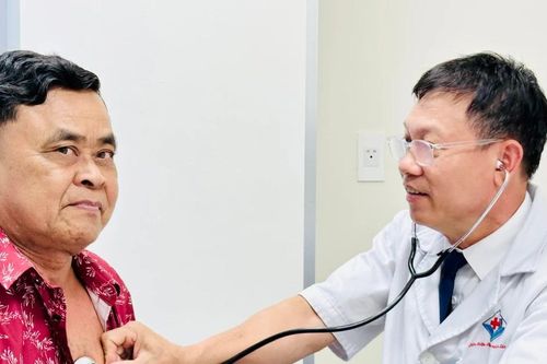 Bệnh viện Hùng Vương Gia Lai khám sức khỏe cho đoàn cán bộ cấp cao Vương quốc Campuchia
