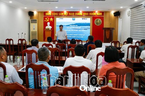 Tập huấn nuôi biển công nghệ cao