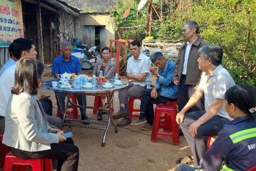 Mỗi mái nhà, một tình thương
