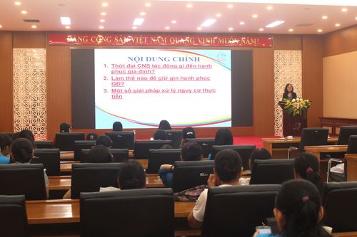 Hội nghị chuyên đề 'Hạnh phúc gia đình thời đại công nghệ số'