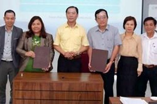Trao tặng 50 mẫu xét nghiệm TRISURE-NIPT miễn phí cho thai phụ