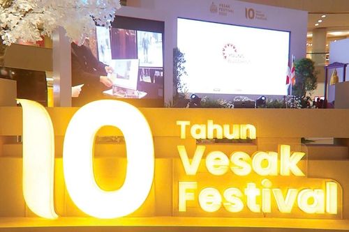 Ánh sáng từ bi lan tỏa từ Đại lễ Phật đản tại Indonesia
