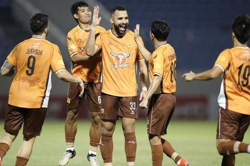 Đội bóng nhà bầu Đức quyết định cuộc đua trụ hạng V-League?