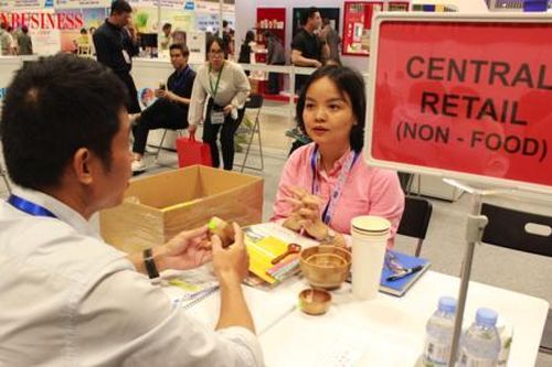 Làm gì để tăng sự hiện diện của hàng Việt trong thị trường ASEAN?