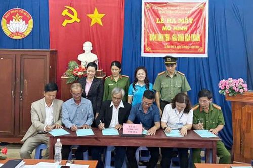 Họ đạo bình yên, gia đình hòa thuận ở Blaosire