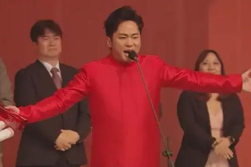 Tùng Dương được vinh danh tại giải thưởng 'Âm nhạc Nhật Bản 2025'