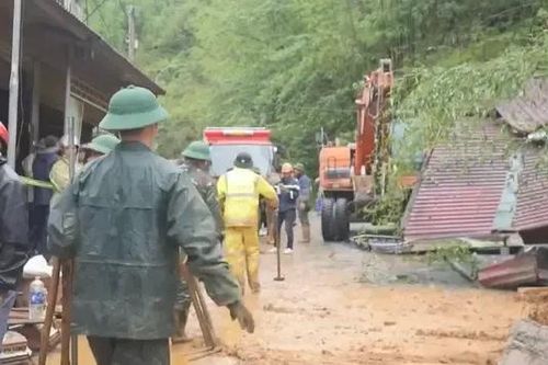 Mưa lớn gây thiệt hại tại miền Bắc