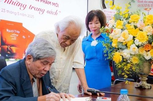 Giáo sư, Nhà giáo Nhân dân Hà Minh Đức ra mắt cuốn sách thứ 107