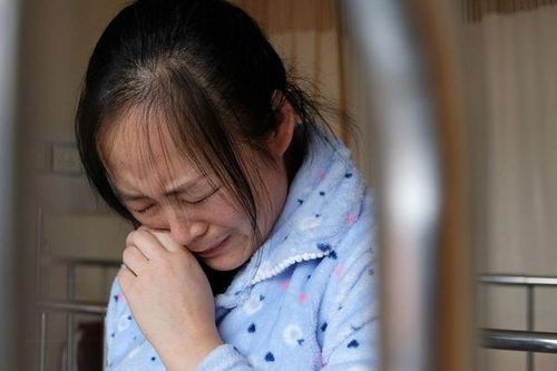 Bao năm làm dâu chăm mẹ chồng tận tình, đến phút cuối bà lại dặn con trai giấu tôi chuyện chia tài sản