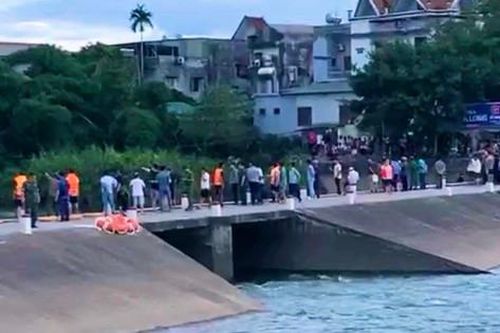 Vụ 7 thanh niên, học sinh bị lũ cuốn trôi: Đã tìm thấy nạn nhân cuối cùng