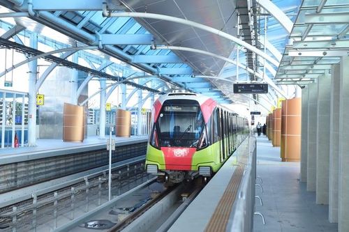 Metro Nhổn - ga Hà Nội gặp sự cố điện, mất gần 1 giờ xử lý