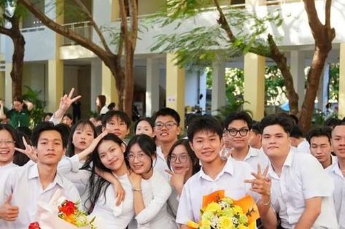 Lễ trưởng thành từ Bắc chí Nam: Teen 2K7 xúc động khép lại hành trình tuổi học trò
