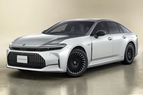 Chi tiết Toyota Crown Sedan phiên bản kỷ niệm 70 năm