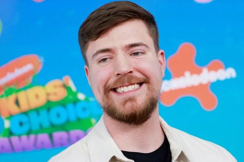 Chân dung youtuber trở thành tỷ phú tự thân trẻ nhất thế giới