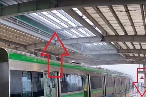 Tin mới vụ nhà ga tàu Cát Linh - Hà Đông bị 'dột', nước chảy lênh láng