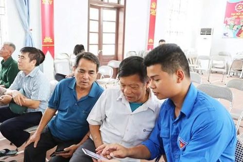 Cấp phát chữ ký số trong ra quân Chiến dịch Thanh niên tình nguyện Hè 2025