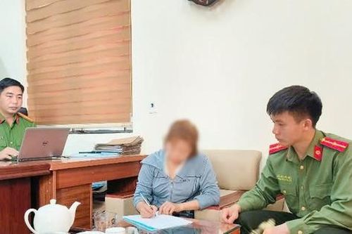 Xử phạt TikToker đăng tải lời nhạc chế xuyên tạc ca khúc cách mạng