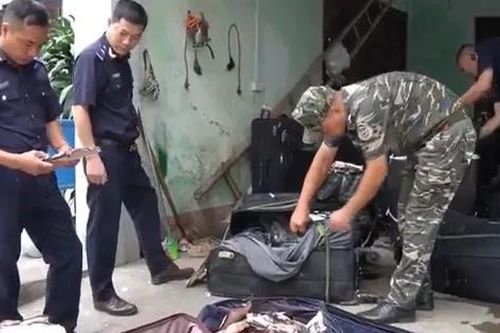 Phát hiện hơn 2,5 tấn xúc xích, lạp xưởng, trứng non nhập lậu