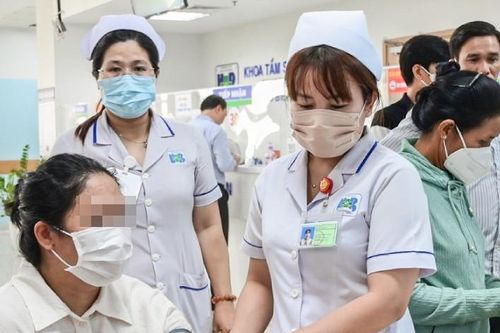 Gánh nặng bệnh tật cao, vì sao Việt Nam vẫn chật vật với thử nghiệm lâm sàng?