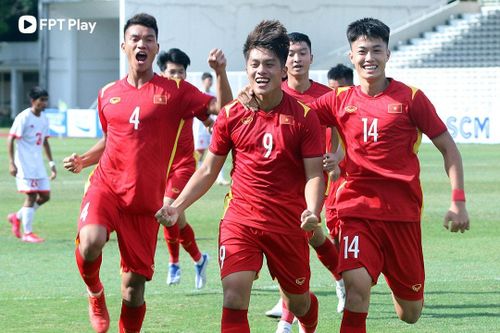 Tiền đạo U23 Việt Nam rời Ninh Bình, trở lại Hoàng Anh Gia Lai; HLV Amorim vẫn được ủng hộ bất chấp mùa giải tồi tệ